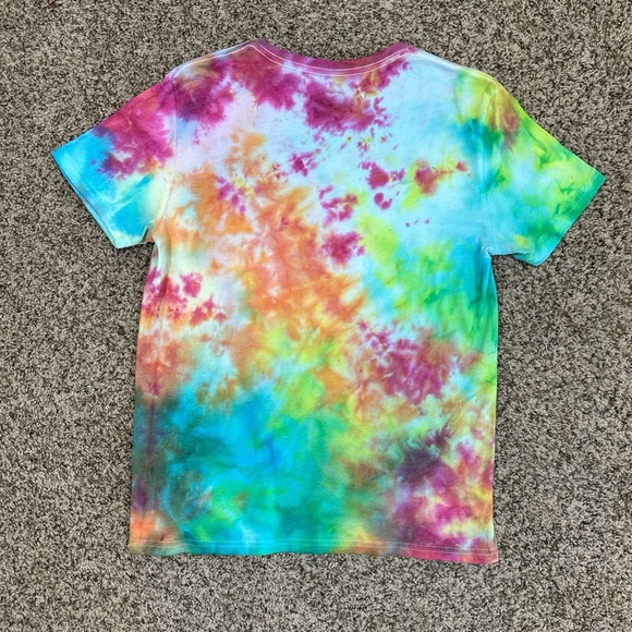 mandalorian Star Wars baby yoda tie dye tshirt - M 28x20 - Picture 10 of 10